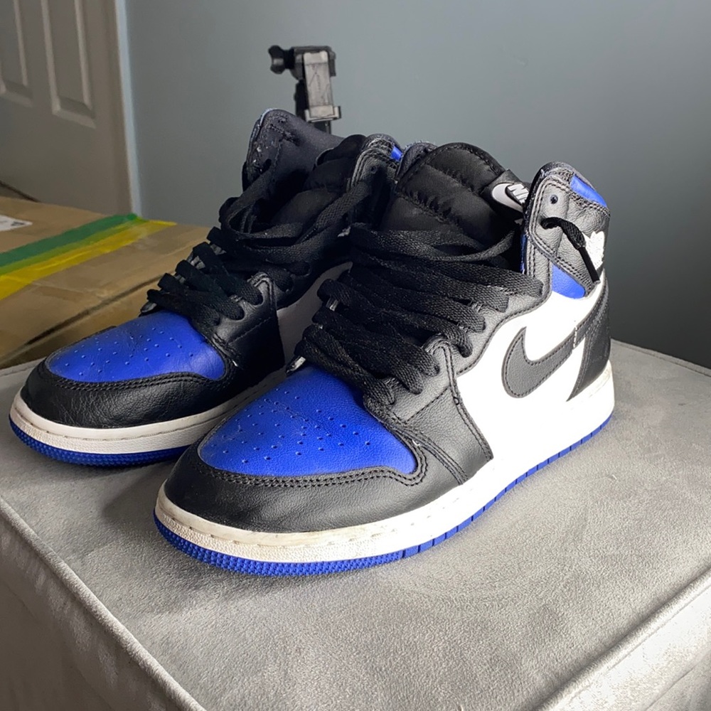 Nike Jordan One’s Royal blues Youth Size 5.5